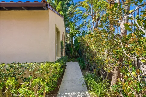 $1,349,000 | 79 Canyoncrest, Irvine, CA 92603