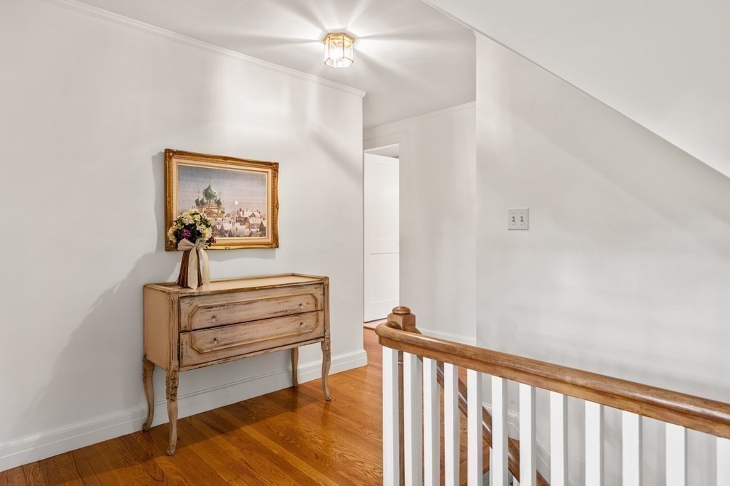 60 Dover Road Wellesley, MA 02482 - Photo 16 of 36