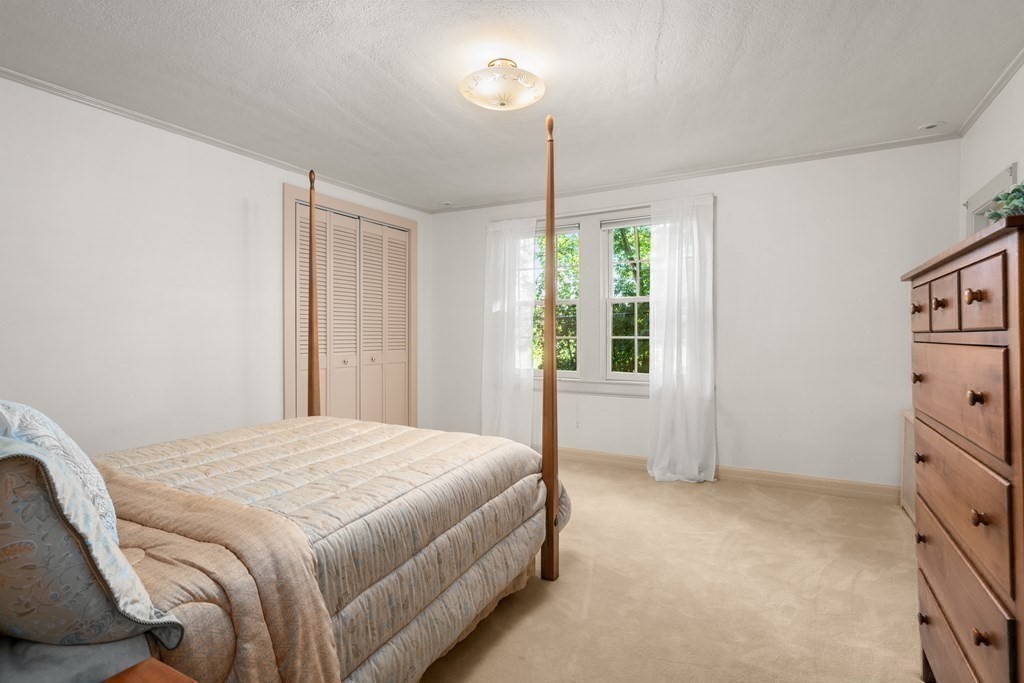 60 Dover Road Wellesley, MA 02482 - Photo 29 of 36