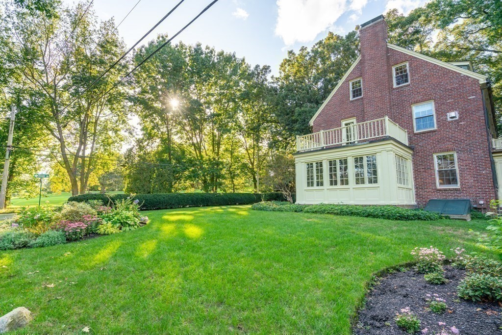 60 Dover Road Wellesley, MA 02482 - Photo 32 of 36
