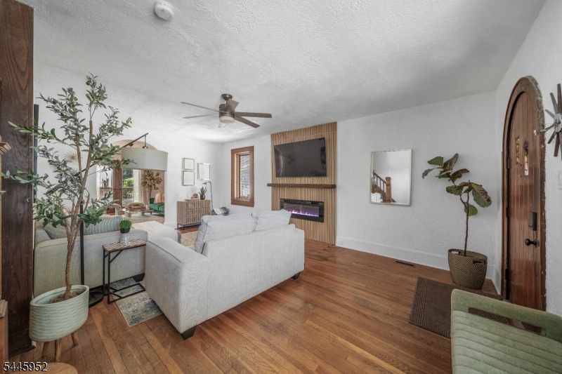 129 N Road Nutley, NJ 07110 - Photo 6 of 30