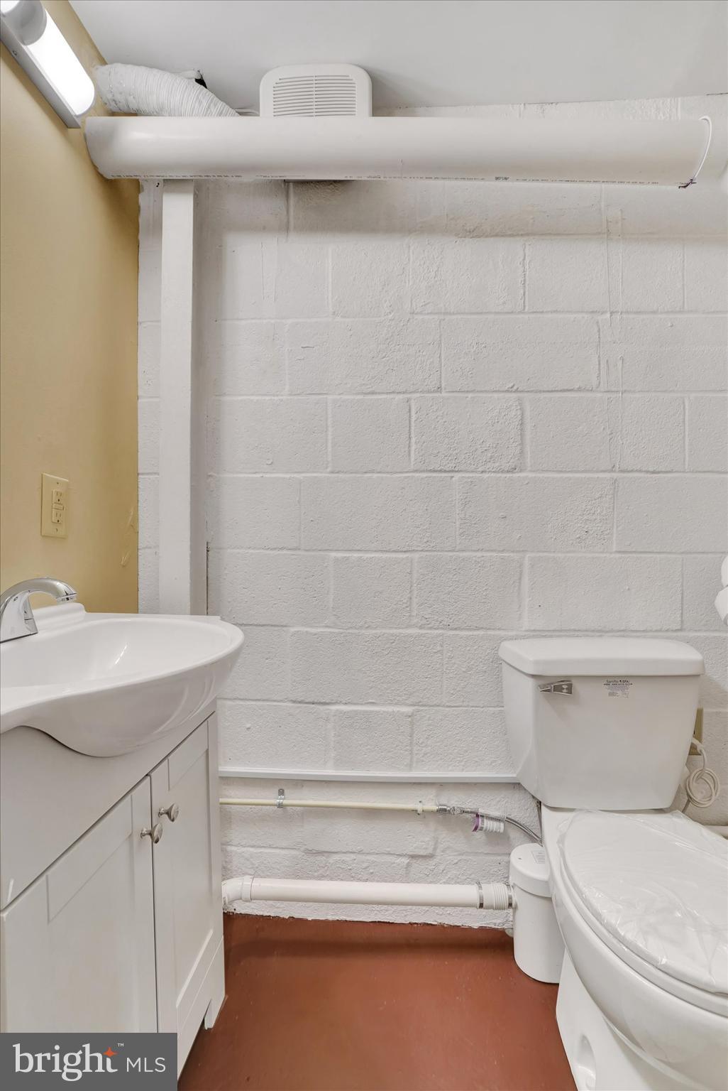 213 West Locust Lane York, PA 17406 - Photo 20 of 31 Gallery Image 20