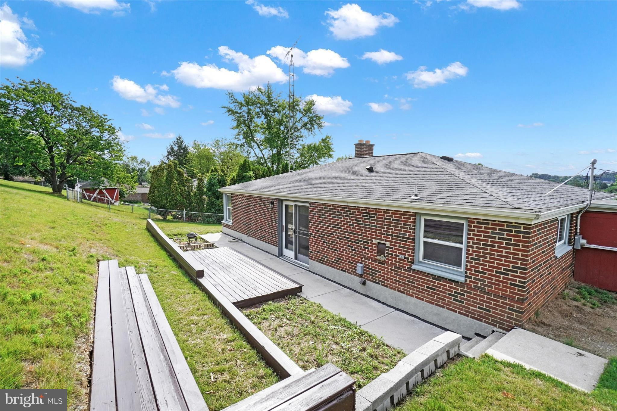 213 West Locust Lane York, PA 17406 - Photo 26 of 31 Gallery Image 26