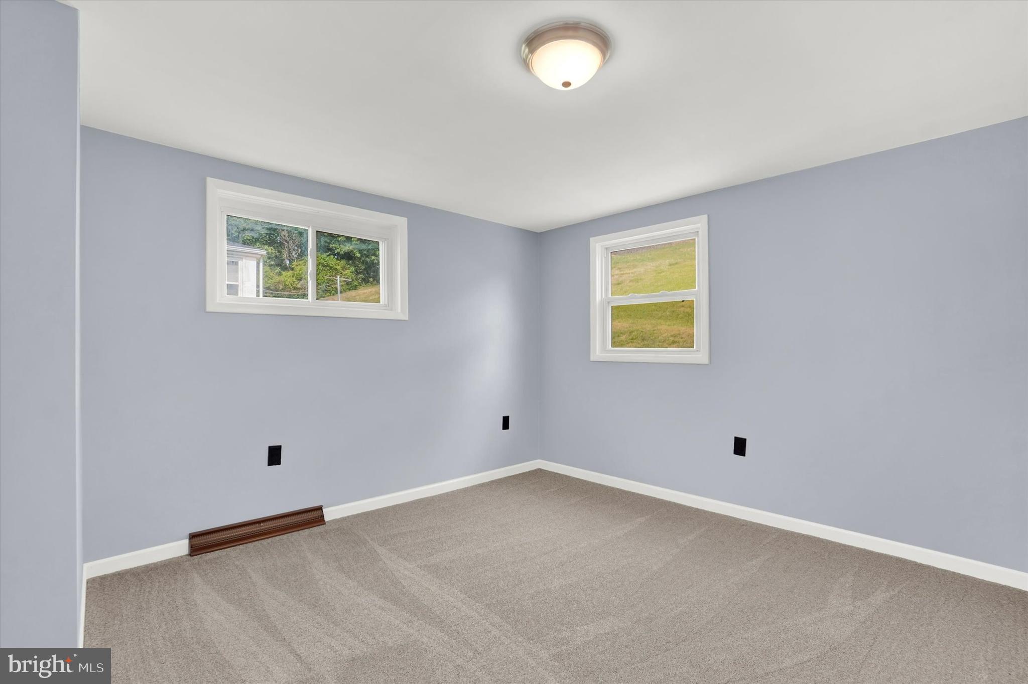 213 West Locust Lane York, PA 17406 - Photo 9 of 31 Gallery Image 9