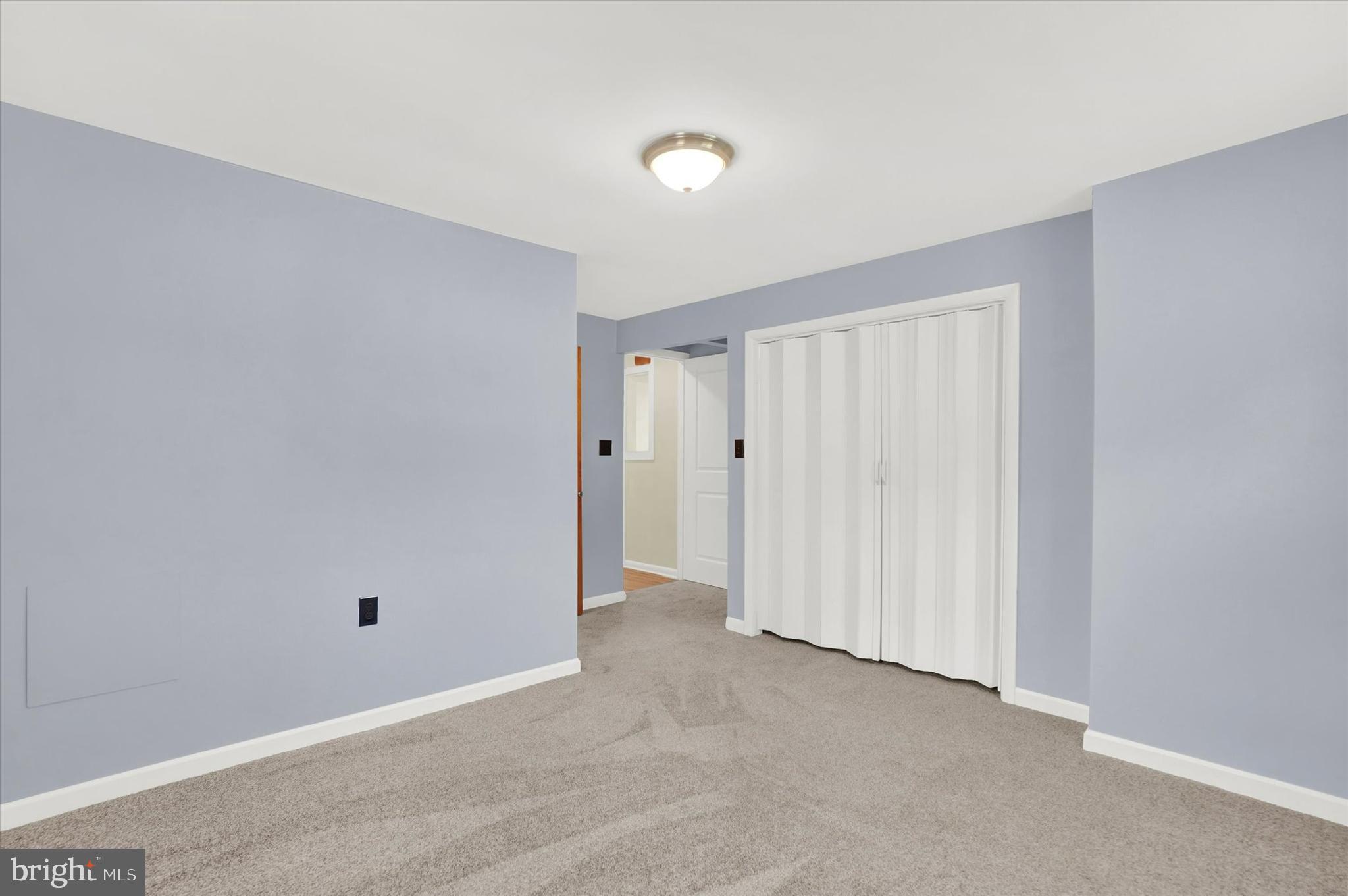 213 West Locust Lane York, PA 17406 - Photo 10 of 31 Gallery Image 10