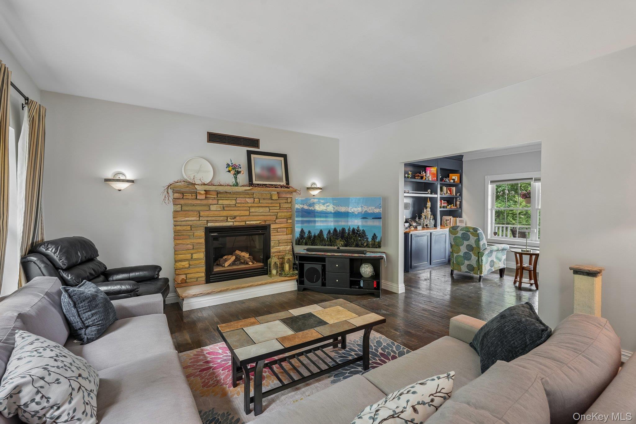 29 Dunderberg Road Tomkins Cove, NY 10986 - Photo 7 of 43 With gas fireplace