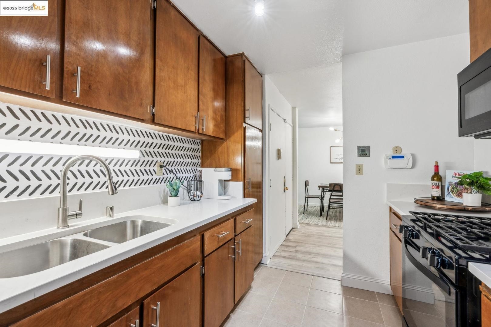 2121 Vale Road, Unit 121 San Pablo, CA 94806 - Photo 8 of 24