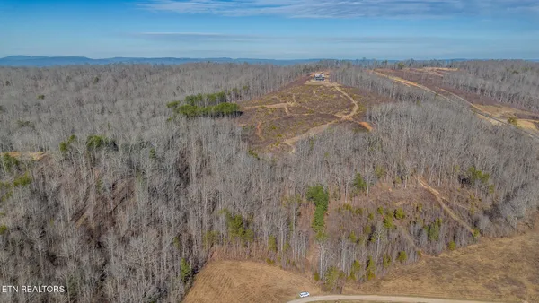 $315,000 | 210 Dogtown Road, Ten Mile, TN 37880