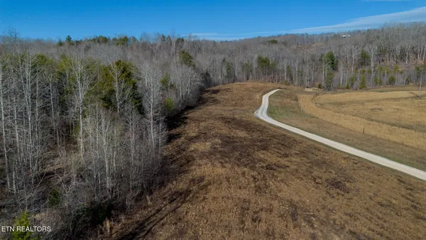 $315,000 | 210 Dogtown Road, Ten Mile, TN 37880