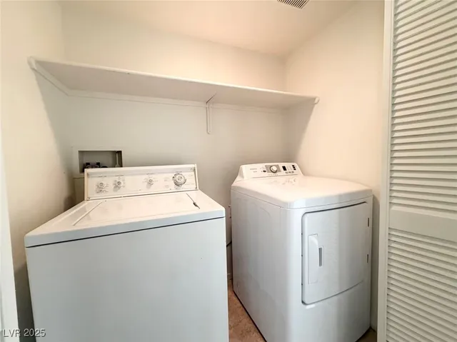 $1,895 | 9888 Fountain Walk Avenue, Las Vegas, NV 89149