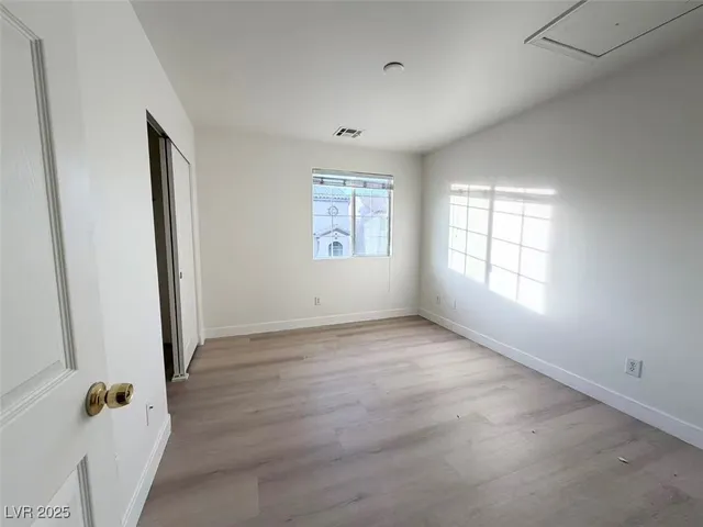 $1,895 | 9888 Fountain Walk Avenue, Las Vegas, NV 89149