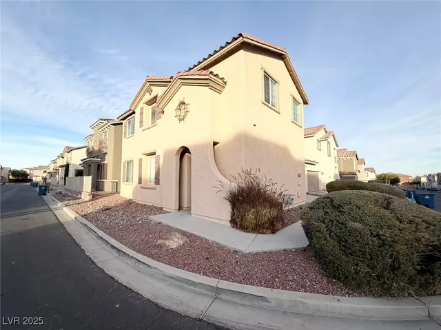 $1,895 | 9888 Fountain Walk Avenue, Las Vegas, NV 89149