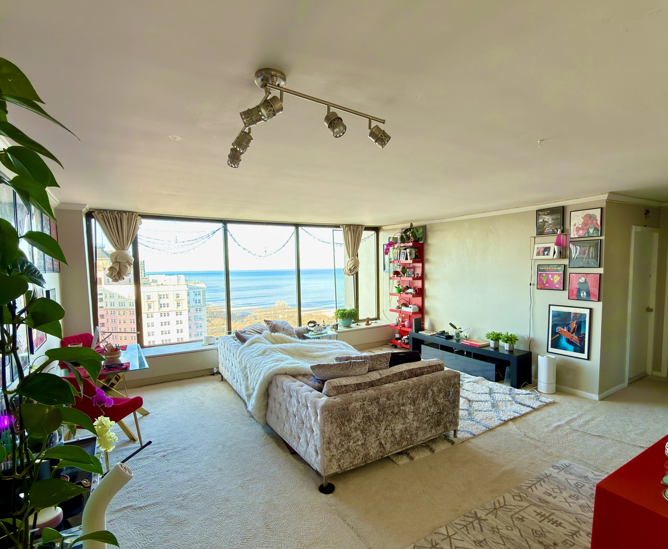 5455 North Sheridan Road, Unit 2703 Chicago, IL 60640 - Photo 11 of 12