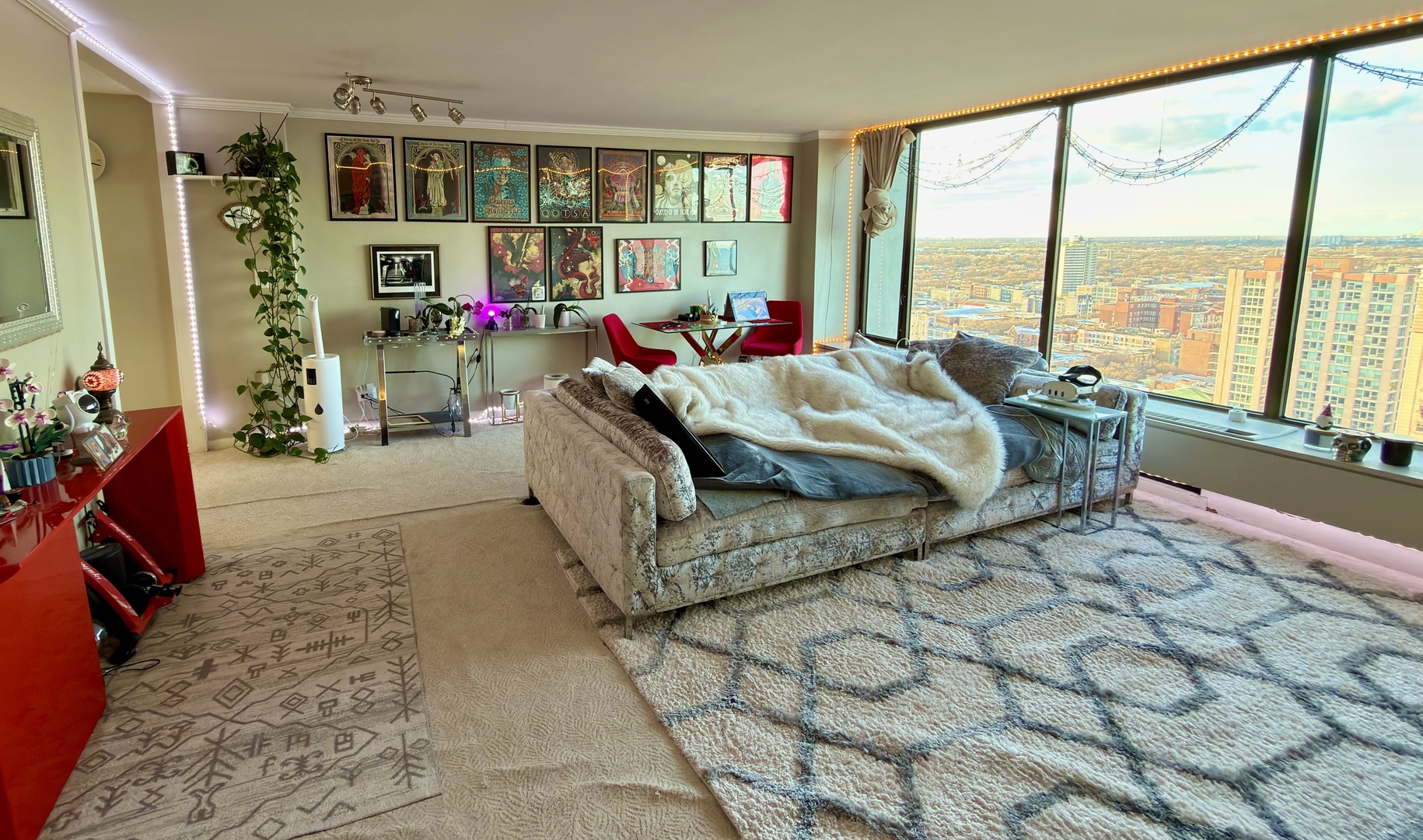 5455 North Sheridan Road, Unit 2703 Chicago, IL 60640 - Photo 4 of 12