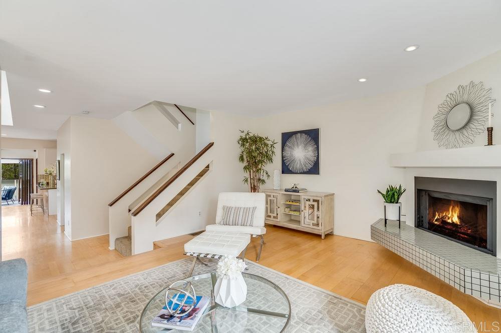 637 Neptune Avenue Encinitas, CA 92024 - Photo 6 of 25