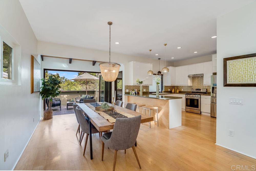 637 Neptune Avenue Encinitas, CA 92024 - Photo 7 of 25