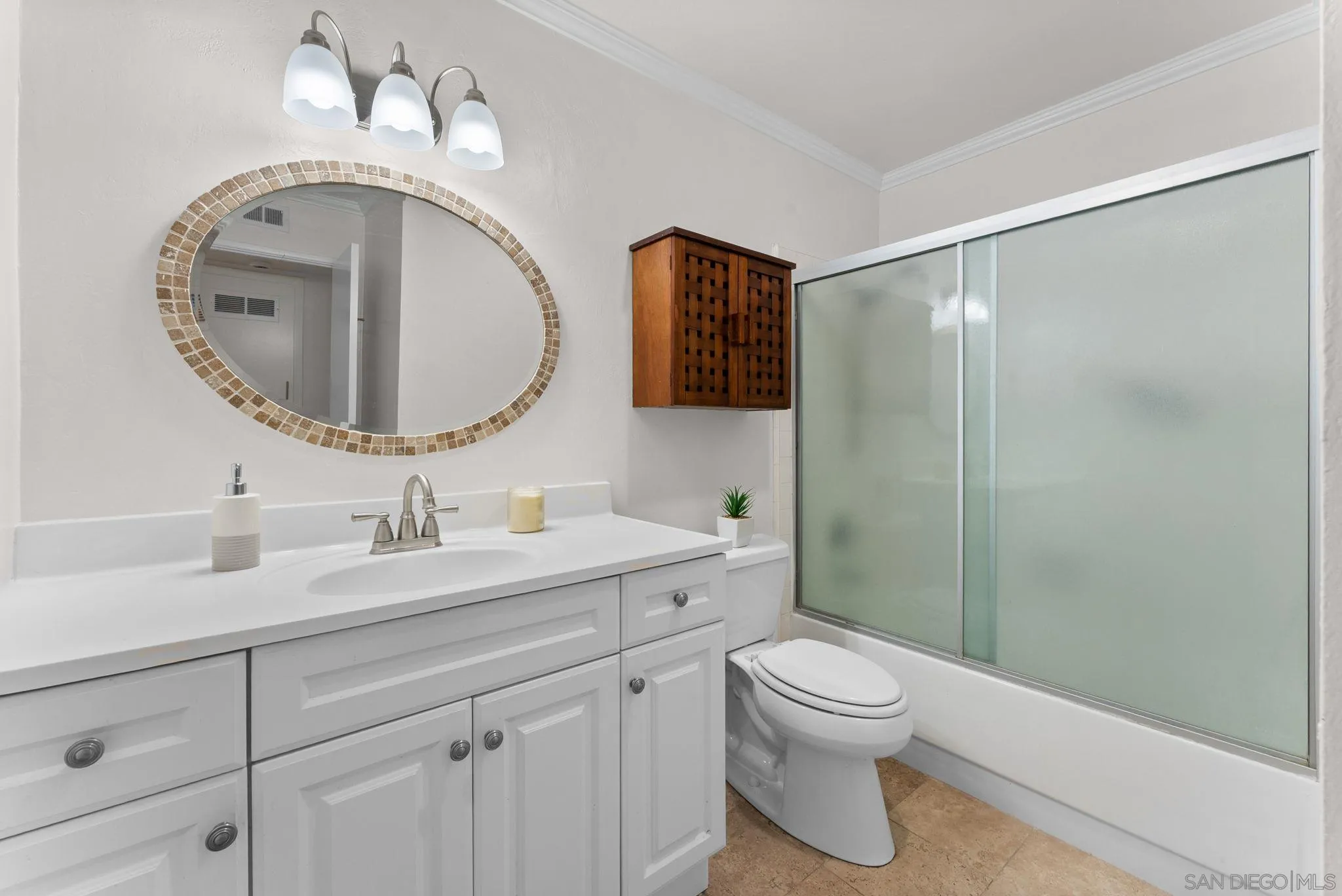 4201 Bonita Road, Unit 135 Bonita, CA 91902 - Photo 12 of 23 Bathroom