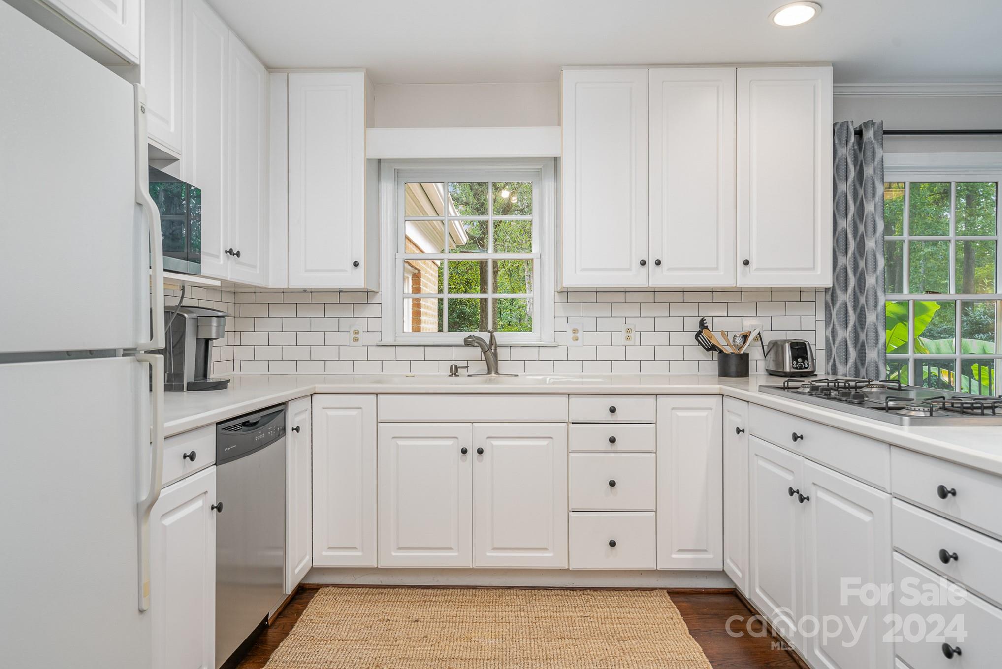 5950 Brace Road Charlotte, NC 28211 - Photo 13 of 39 Gallery Image 13