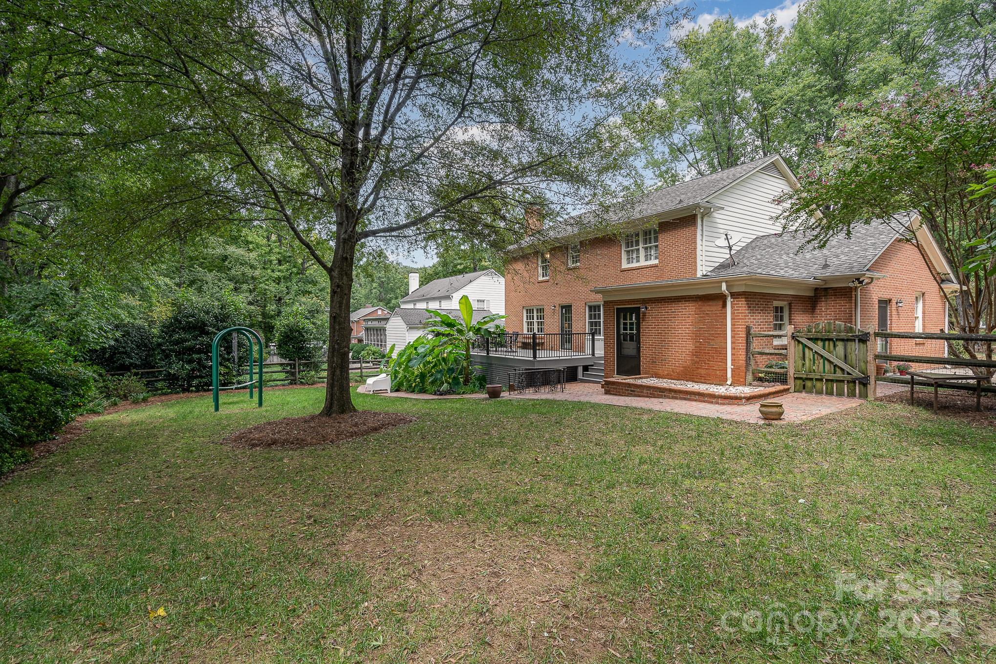 5950 Brace Road Charlotte, NC 28211 - Photo 31 of 39 Gallery Image 31