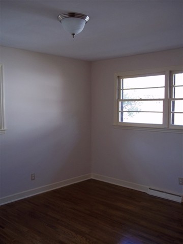 306 New Perry Road Greenville, SC 29617 - Photo 3 of 13 Gallery Image 3