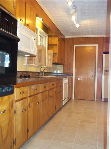 306 New Perry Road Greenville, SC 29617 - Photo 5 of 13 Gallery Image 5