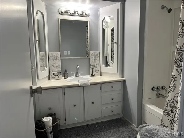 $44,900 | 35 Holly Street, Newstead, NY 14001