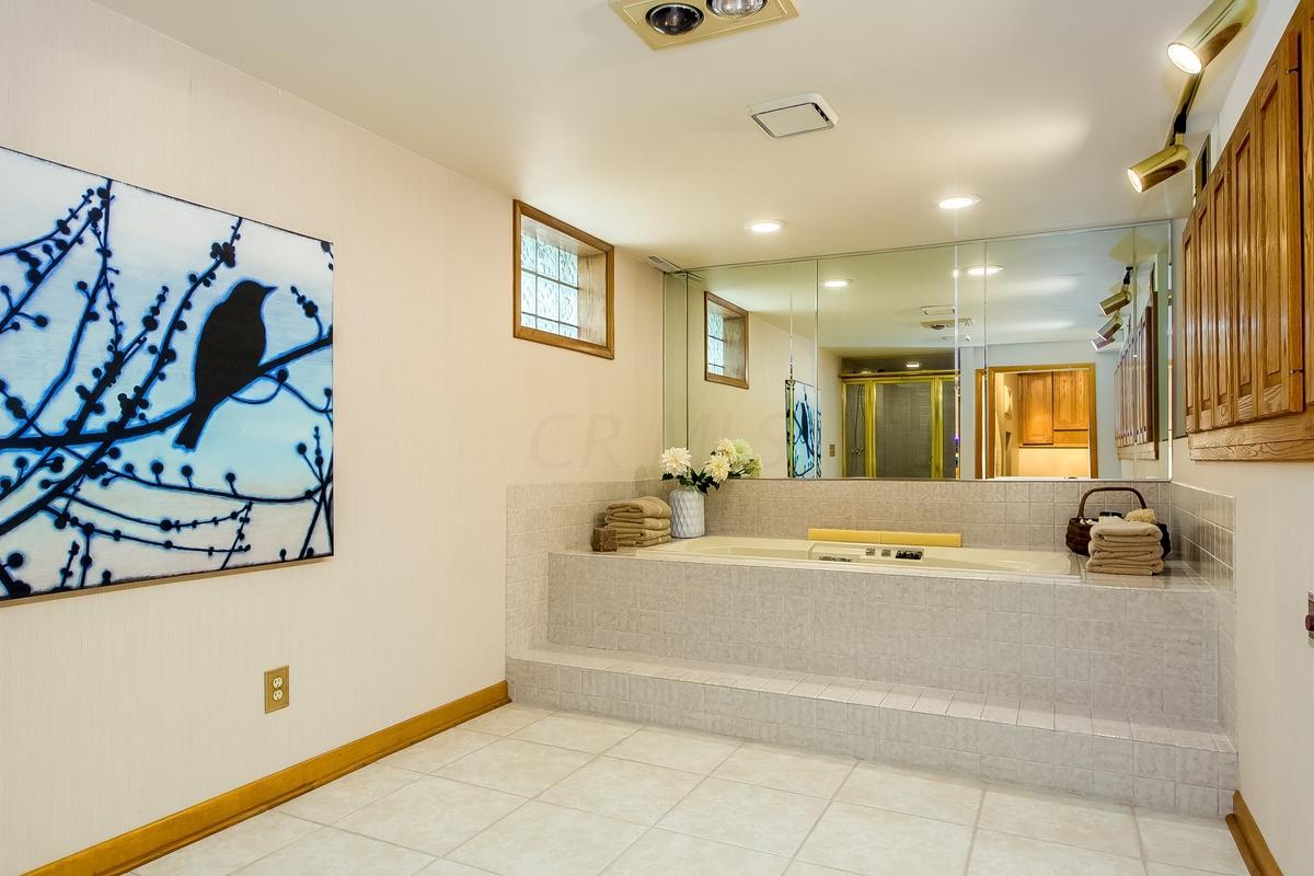 4494 Summit Ridge Road Upper Arlington, OH 43220 - Photo 30 of 61