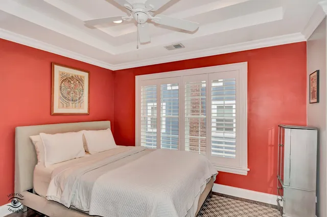 $1,350,000 | 117 South La Grange Road, La Grange, IL 60525