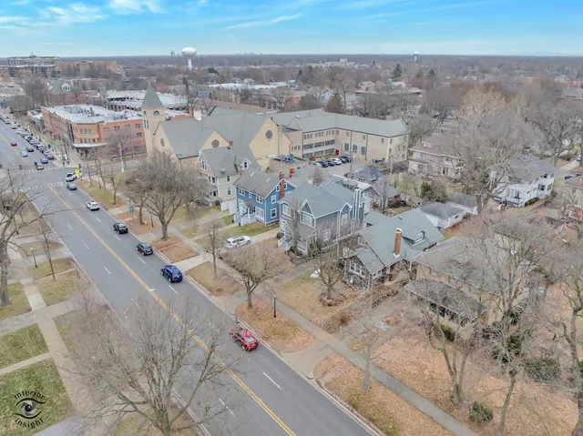 $1,350,000 | 117 South La Grange Road, La Grange, IL 60525