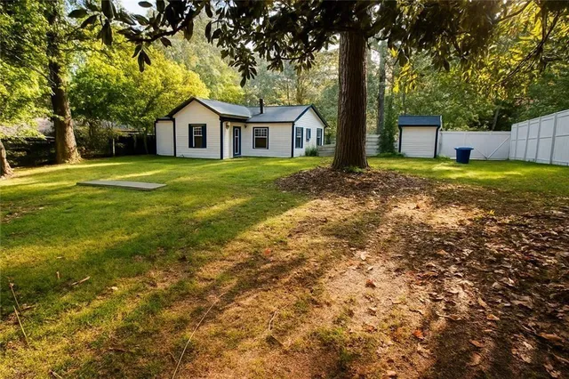 $2,300 | 2502 Barge Road Southwest, Atlanta, GA 30331