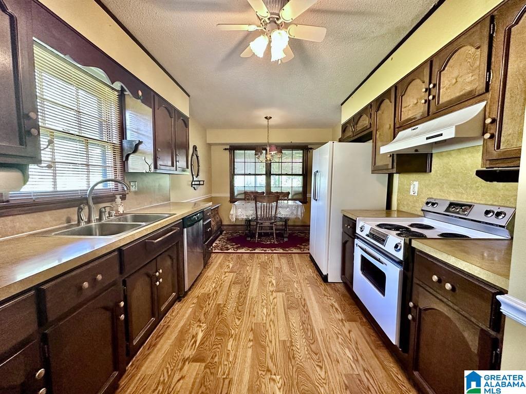 609 Sunhill Road Northwest Birmingham, AL 35215 - Photo 4 of 18