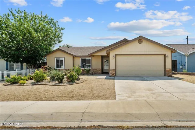 $377,000 | 437 Trellis Drive, Fernley, NV 89408