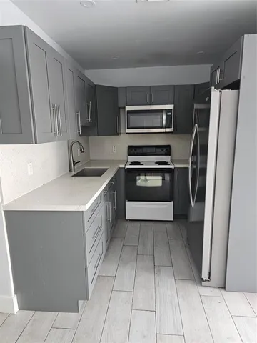 $2,450 | 831-833 Southwest 7th Street, Pompano Beach, FL 33060