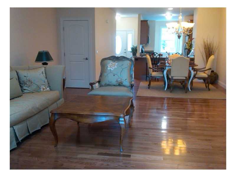 315 Old River Road, Unit 5 Lincoln, RI 02838 - Photo 11 of 16 Living Room. Photo of similar unit