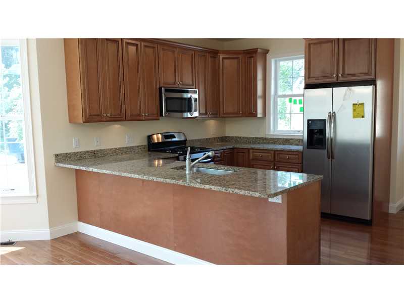 315 Old River Road, Unit 5 Lincoln, RI 02838 - Photo 4 of 16 Kitchen. Photo of similar unit