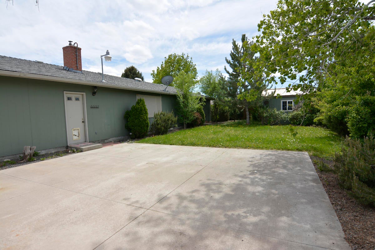 715 East Ridgeview Drive Culver, OR 97734 - Photo 5 of 23 05