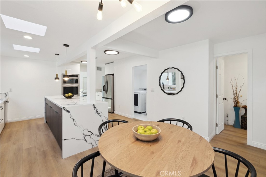 1290 East Woodbury Road Pasadena, CA 91104 - Photo 16 of 70