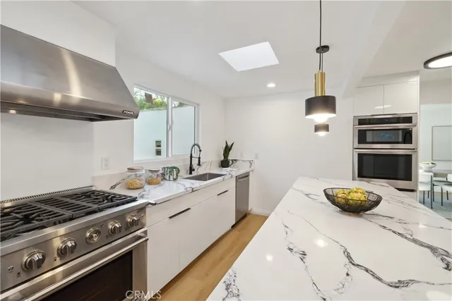 $1,699,999 | 1290 East Woodbury Road, Pasadena, CA 91104