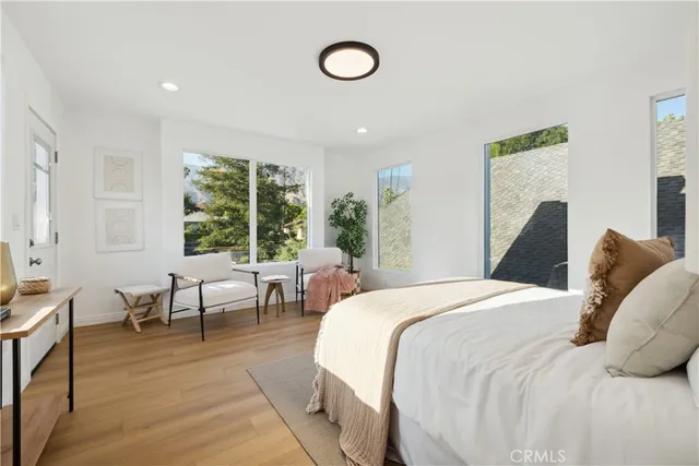 $1,699,999 | 1290 East Woodbury Road, Pasadena, CA 91104