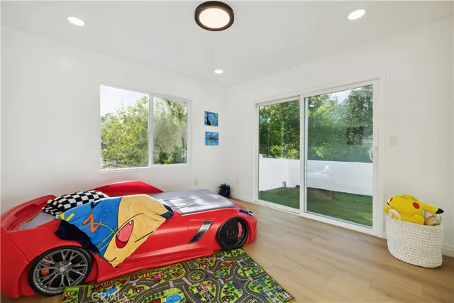 $1,699,999 | 1290 East Woodbury Road, Pasadena, CA 91104