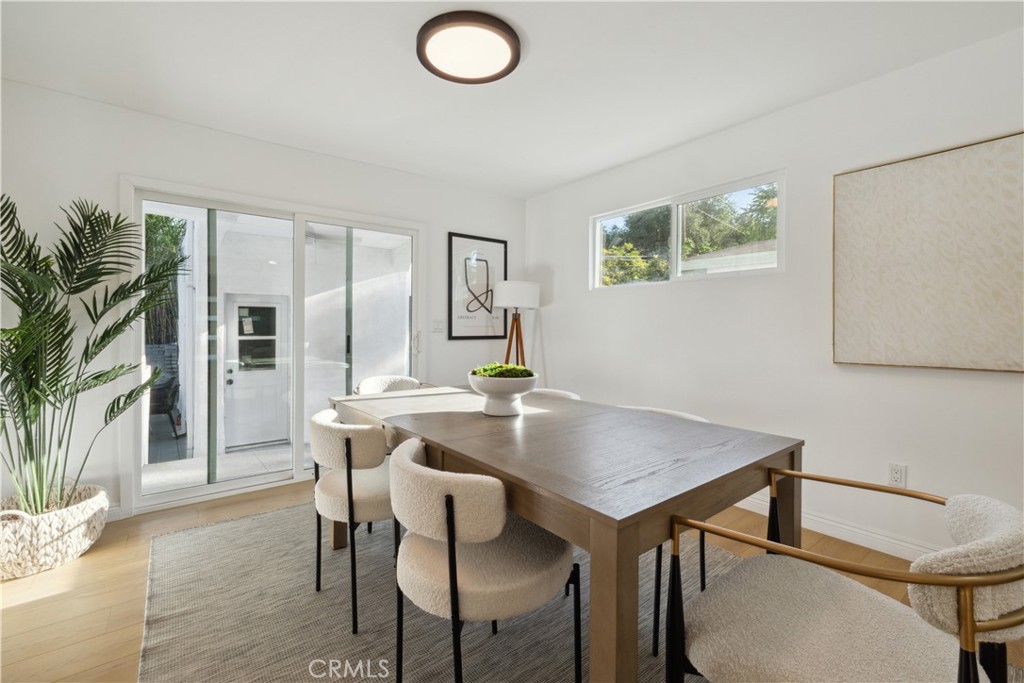 1290 East Woodbury Road Pasadena, CA 91104 - Photo 10 of 70