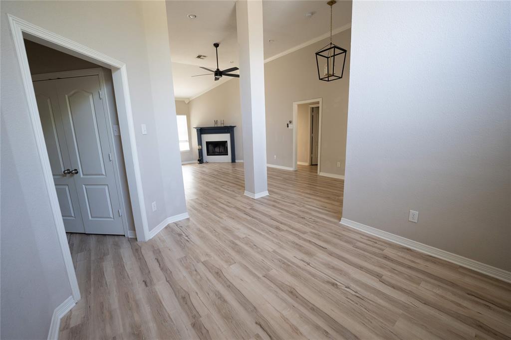 10100 Seville Court Waco, TX 76708 - Photo 7 of 21 Gallery Image 7