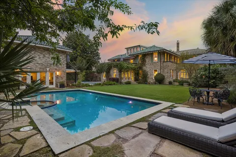 $4,600,000 | 15 Courtlandt Place, Houston, TX 77006