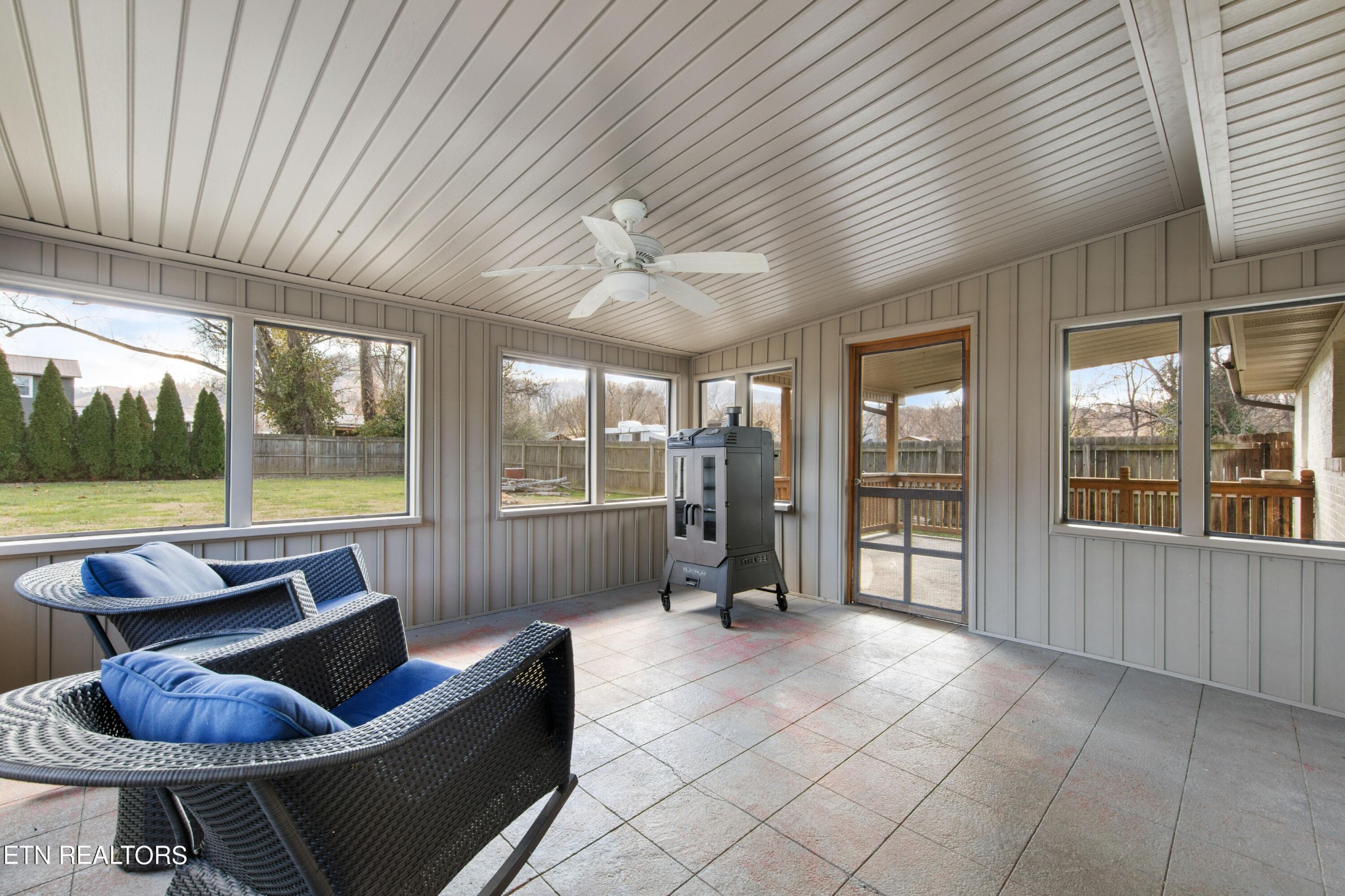 2252 Shinbone Road Sevierville, TN 37876 - Photo 20 of 27 a living room with furniture and a large window