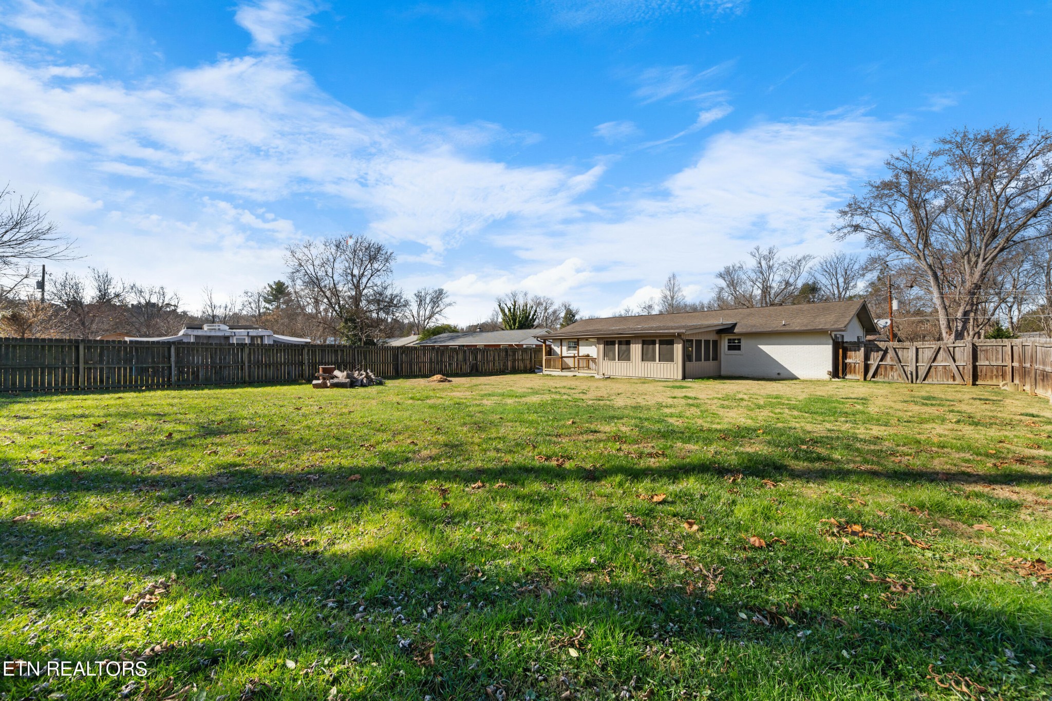 2252 Shinbone Road Sevierville, TN 37876 - Photo 22 of 27 a front view of house with yard