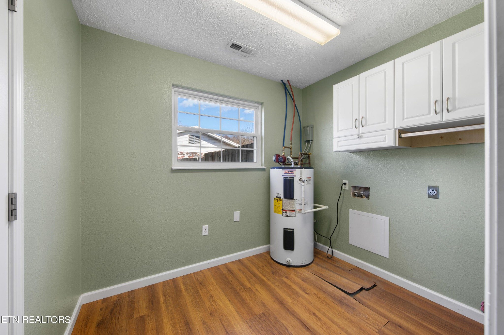 2252 Shinbone Road Sevierville, TN 37876 - Photo 27 of 27 a view of empty room with wooden floor