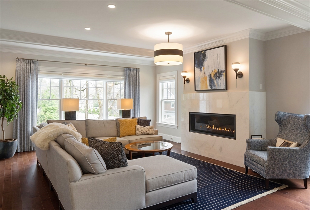 75 Dalton Road Newton, MA 02459 - Photo 5 of 23