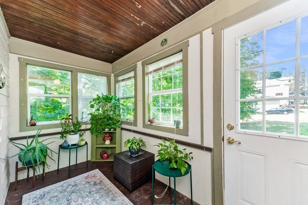 39 North Walnut Street Clinton, MA 01510 - Photo 31 of 39 Gallery Image 31