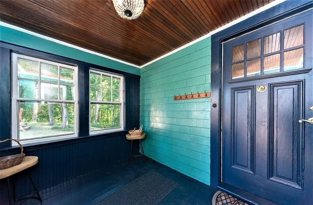 39 North Walnut Street Clinton, MA 01510 - Photo 5 of 39 Gallery Image 5