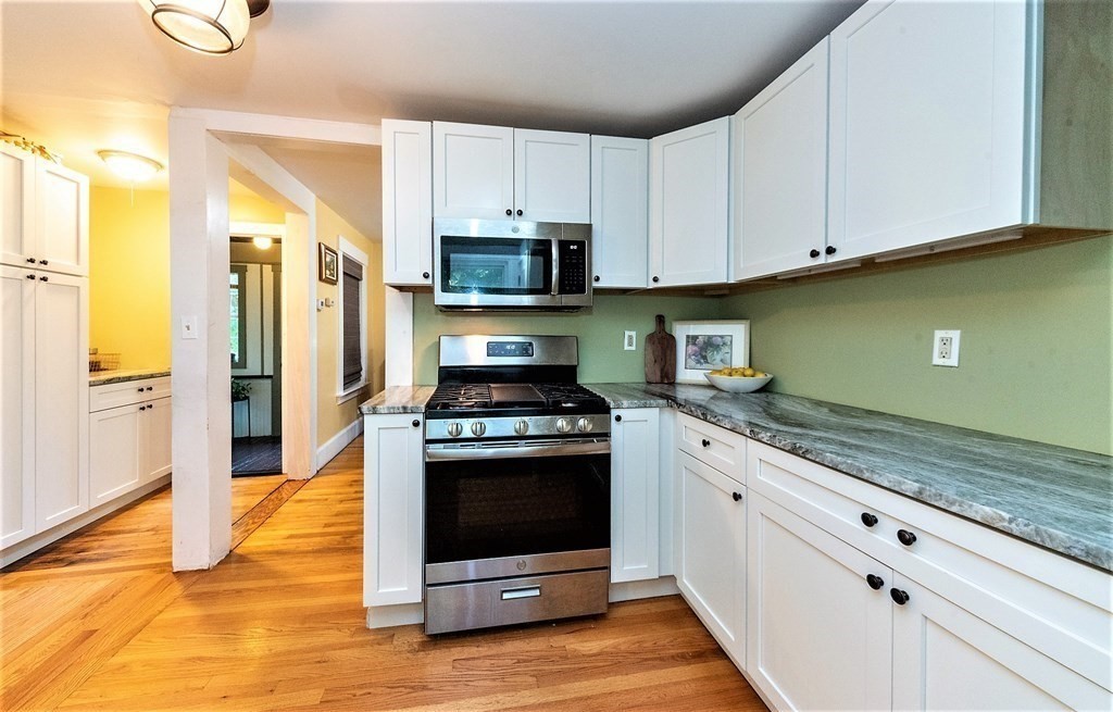 39 North Walnut Street Clinton, MA 01510 - Photo 6 of 39 Gallery Image 6